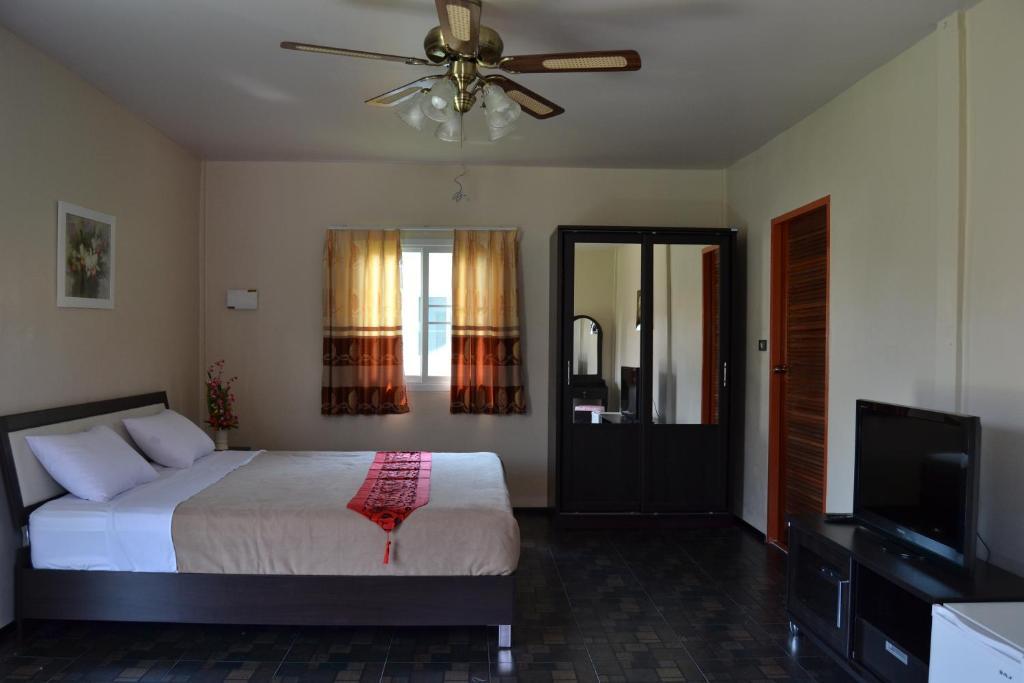 أوبونراتْشاتاني Moon River Resort المظهر الخارجي الصورة