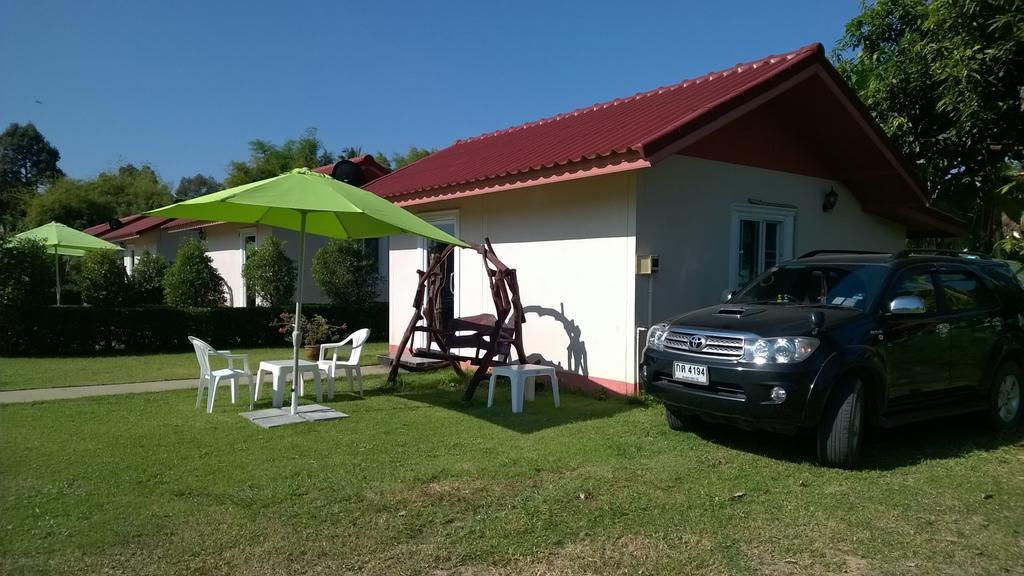 أوبونراتْشاتاني Moon River Resort المظهر الخارجي الصورة